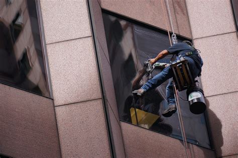 The need to clean <b>windows</b> in office buildings and retail establishments will continue, as these structures are regularly cleaned. . Window cleaner salary